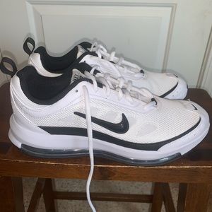 NIKE AIR MAX AP